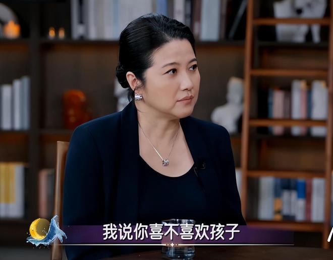 早已停经了男友的一番话让她感动到落泪EV