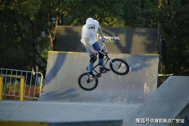 址-最新房价户型图-小区环境-楼盘详情-交房时间-周边配套-售楼处电话EVO视讯建发海宸首页网站-建发海宸售楼处电话-楼盘详情-交房时间-地(图21) 址-最新房价户型图-小区环境-楼盘详情-交房时间-周边配套-售楼处电话EVO视讯建发海宸首页网站-建发海宸售楼处电话-楼盘详情-交房时间-地(图21)